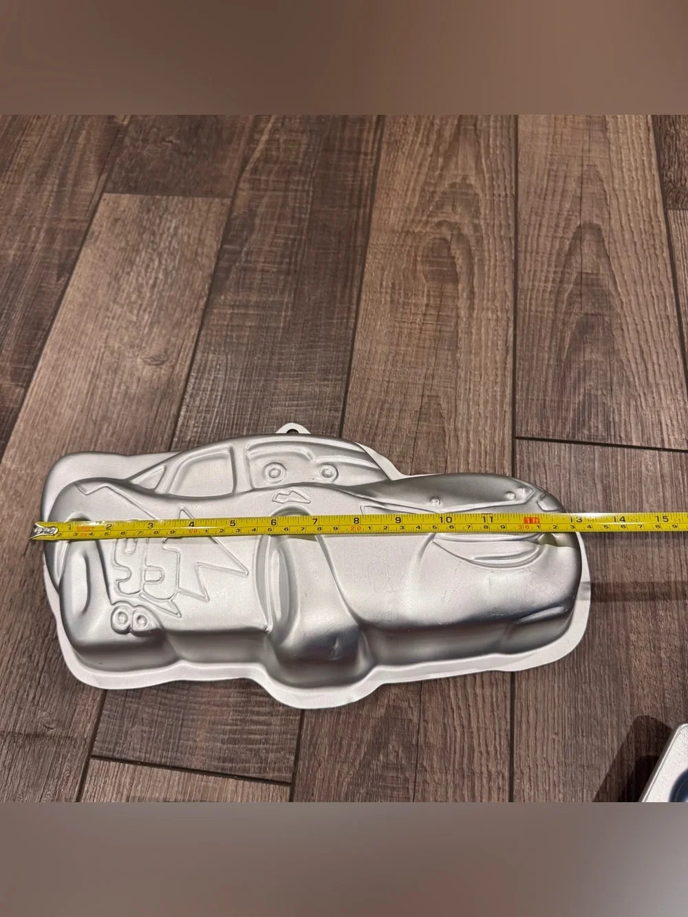 Wilton Disney Pixar Cars Lightning McQueen Aluminum Cake Pan 2105-6400
